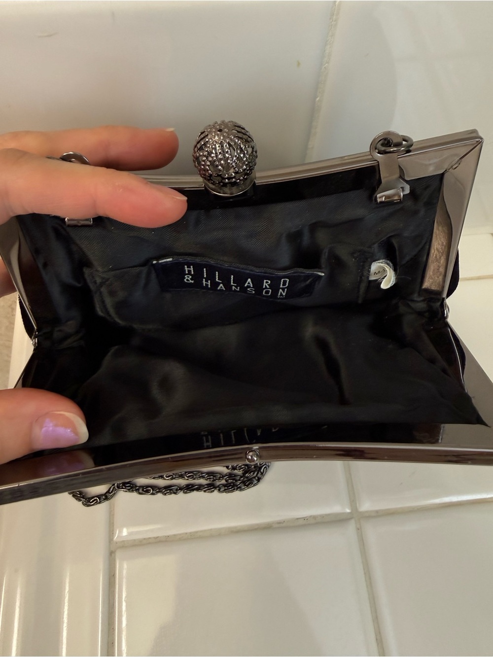 Elegant Hillard and Hansen black Evening bag with Silver Frame 5x7 - Picture 6 of 8
